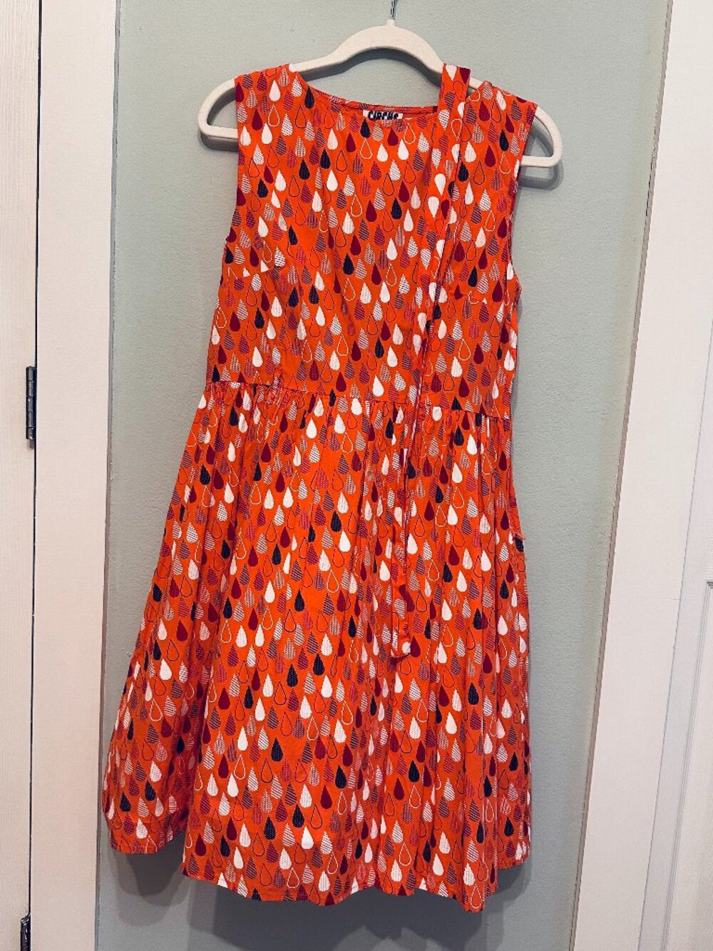 Circus Orange Retro Teardrop Sleeveless Midi Dress (UK Size 12)